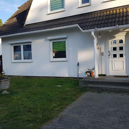 Ferienwohnung Am Teich Lutow Exterior photo